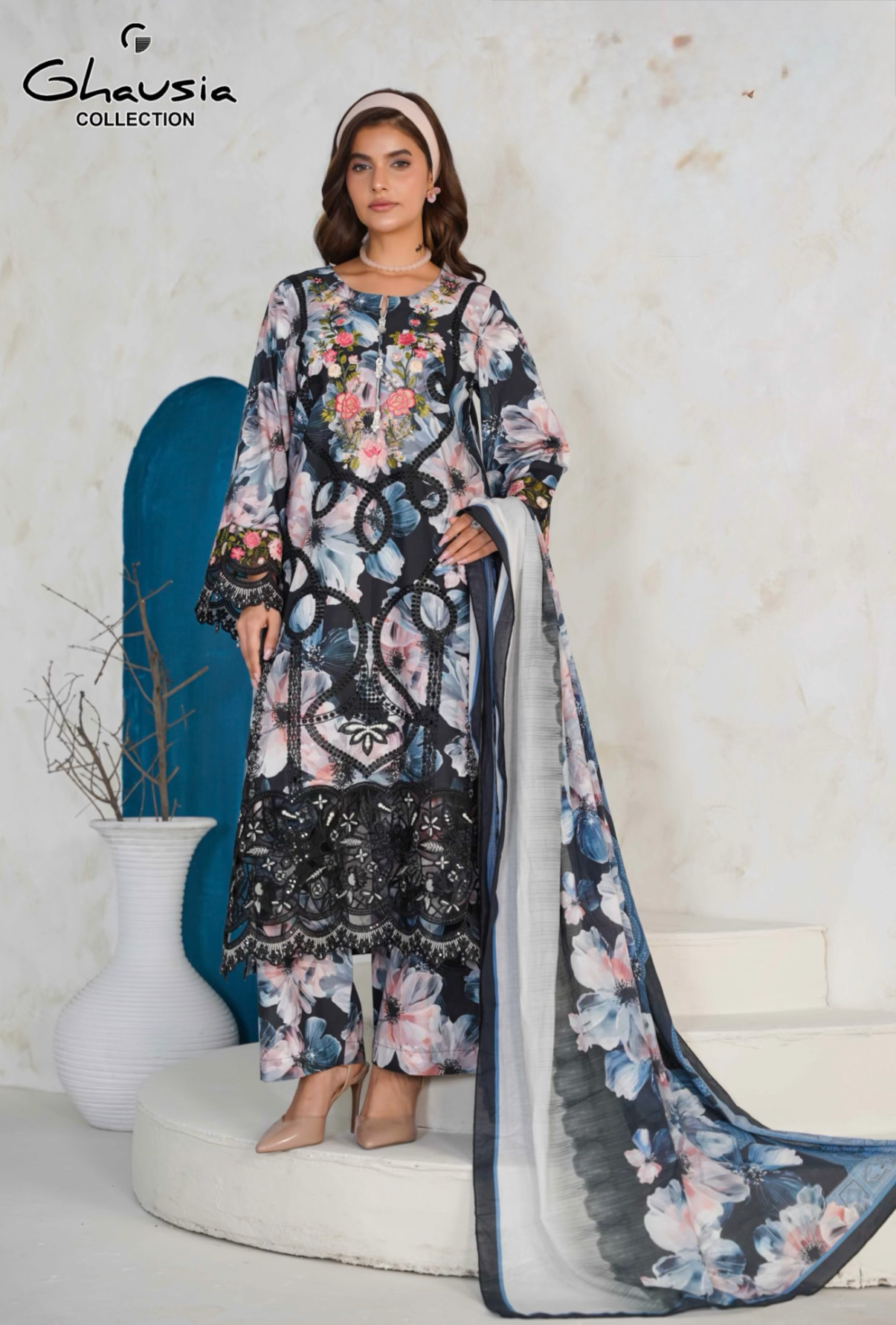 Printed Lawn Embroidered Kurta 4P - G2142
