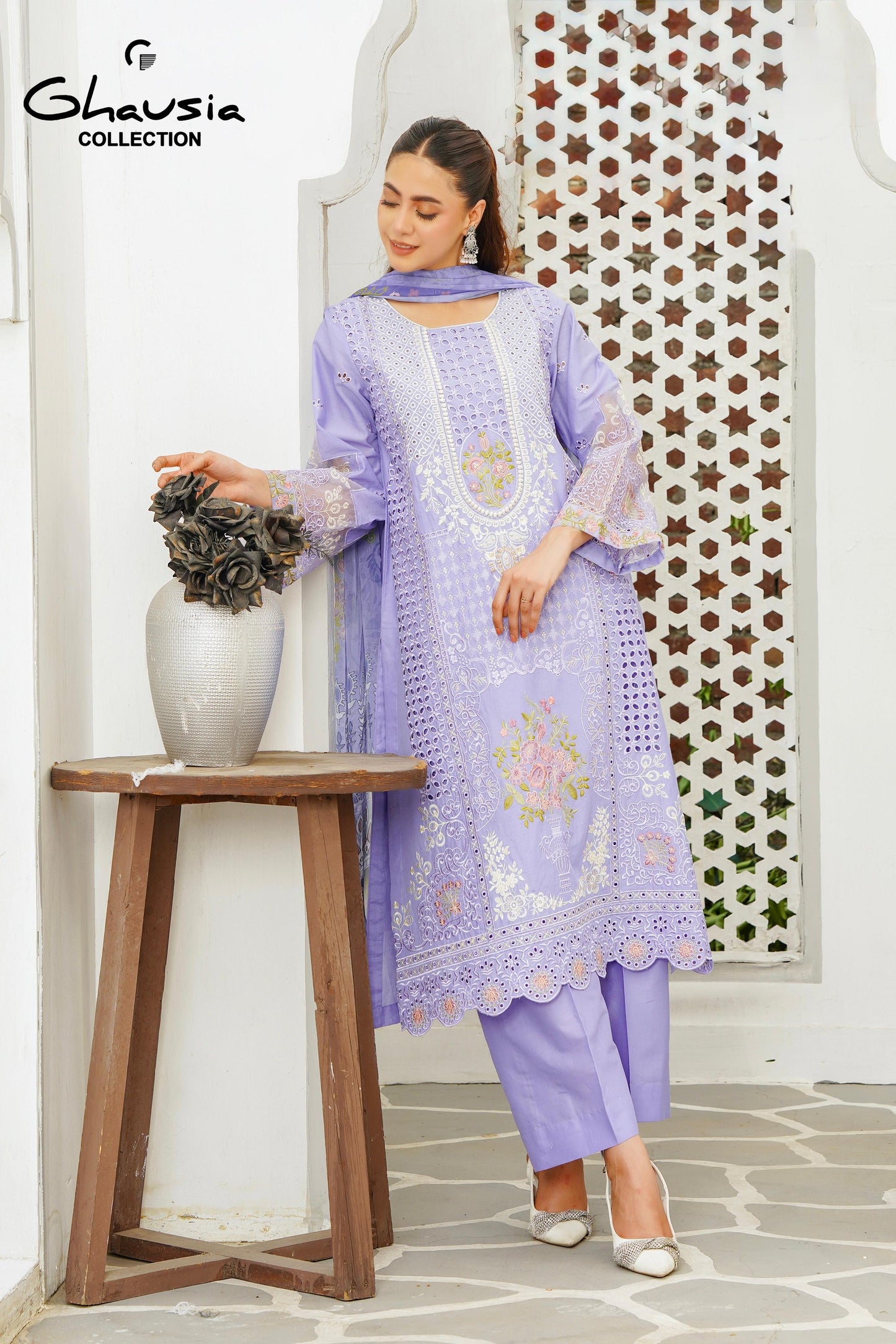 Lawn Embroidered Kurta - G2118