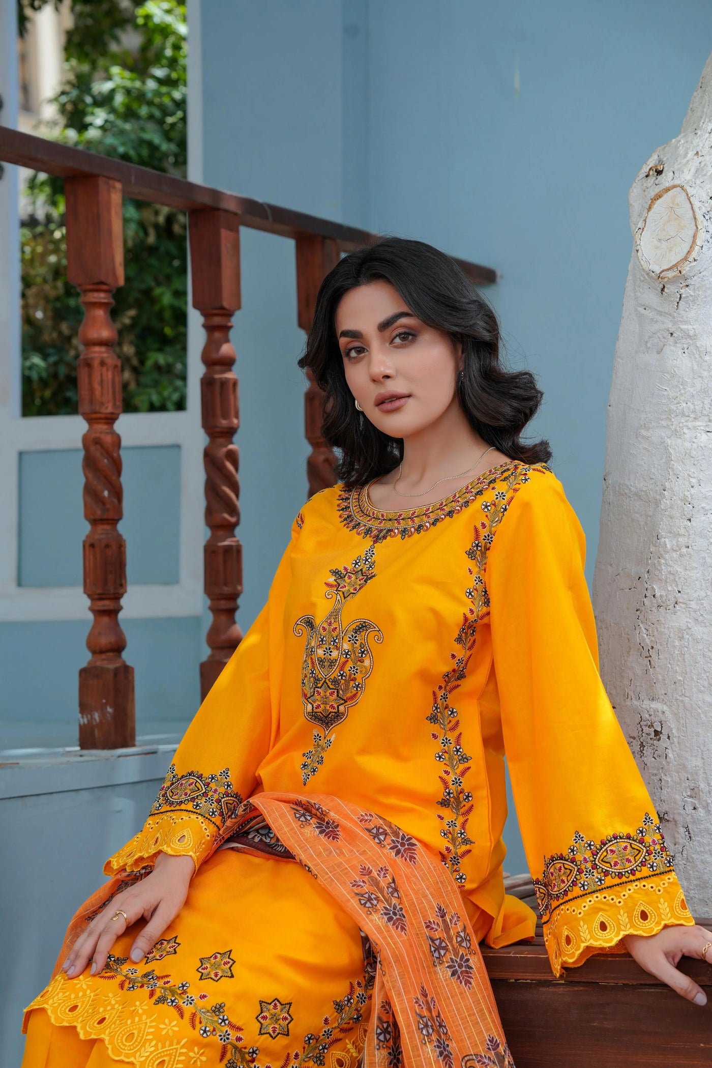 Embroidered lawn 2pcs,  G1843 Ghausia Collection