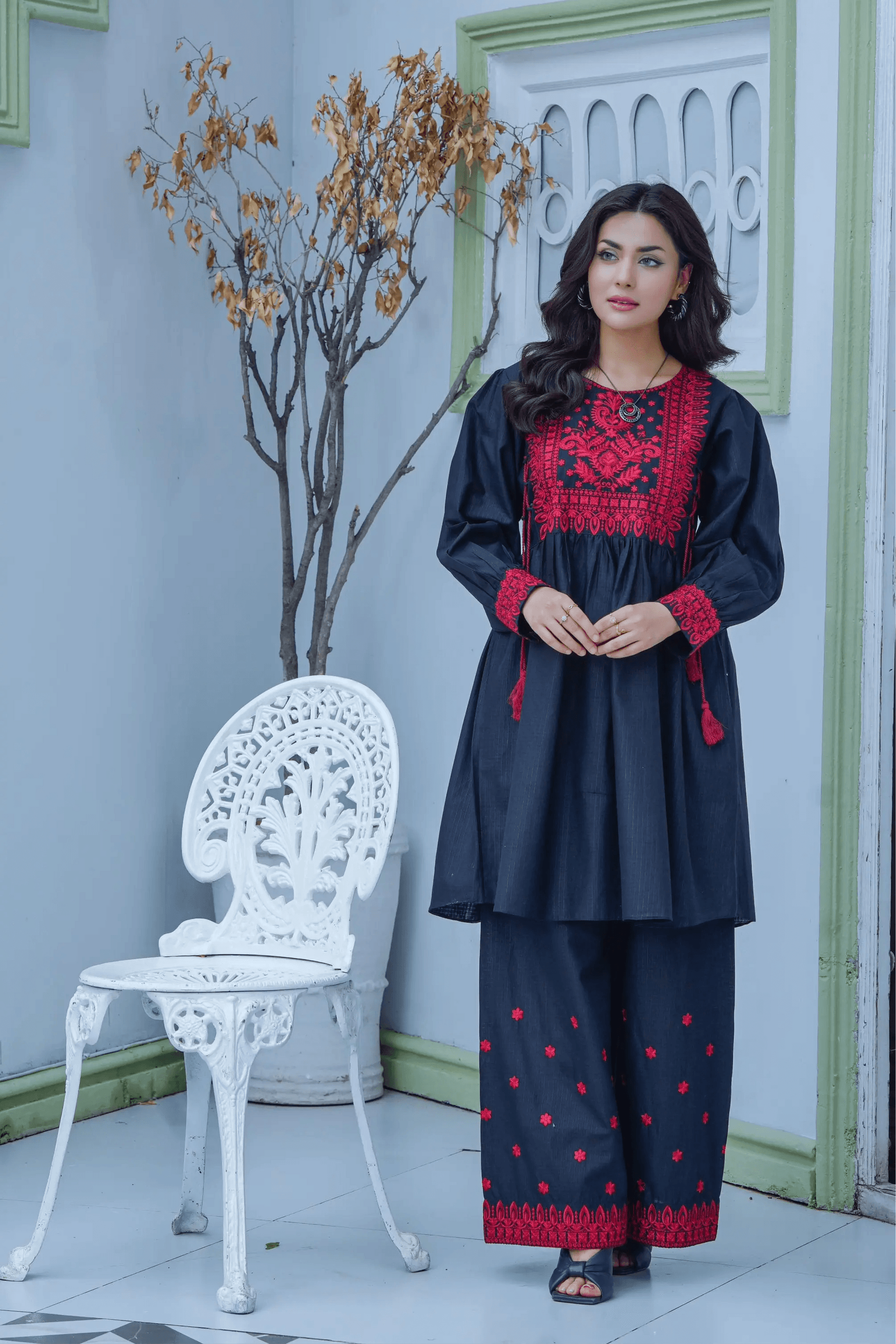 Embroidered Cambric Cotton frock 2pc~ G1912 - Ghausia Collection