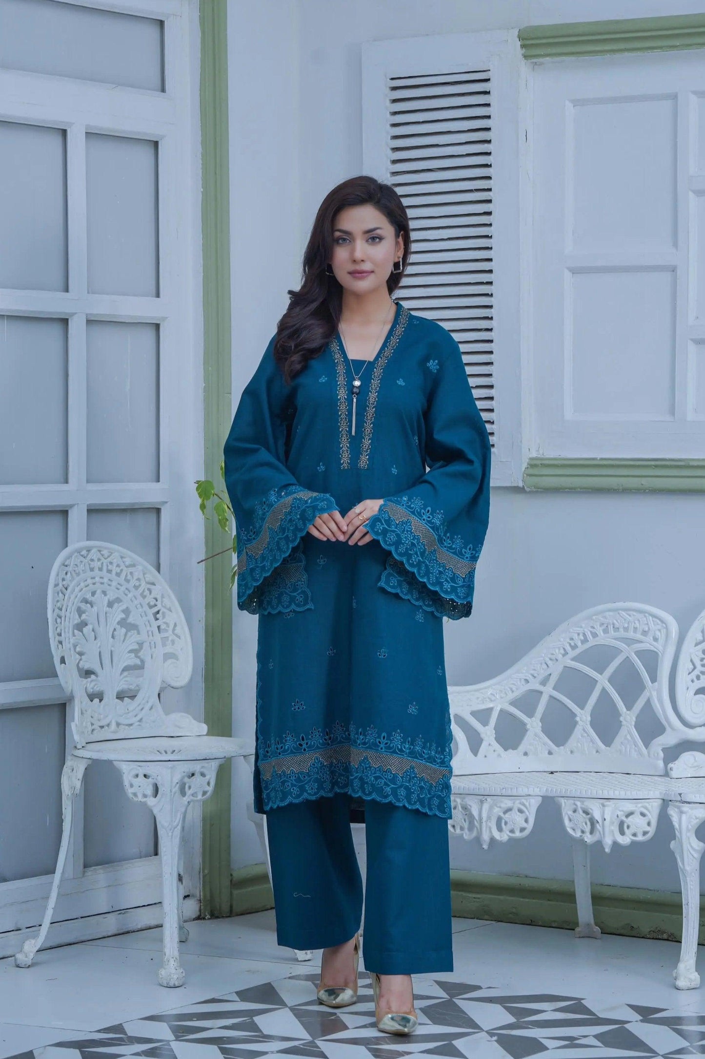 Embroidered Cambric Cotton 2pc ~ G1915 - Ghausia Collection