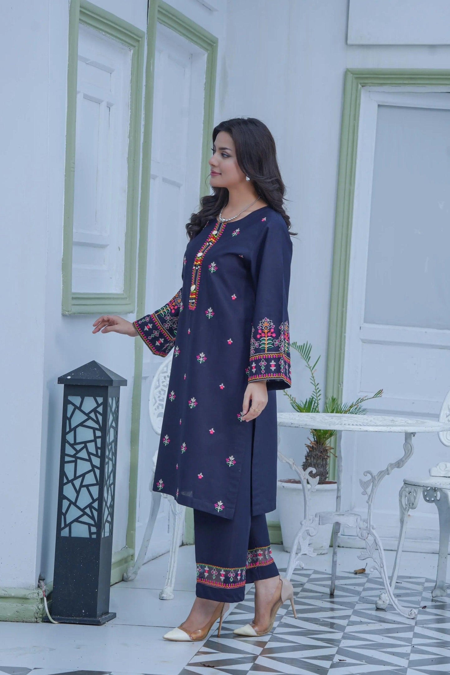 Embroidered Cambric Cotton 2pc ~ G1916 - Ghausia Collection