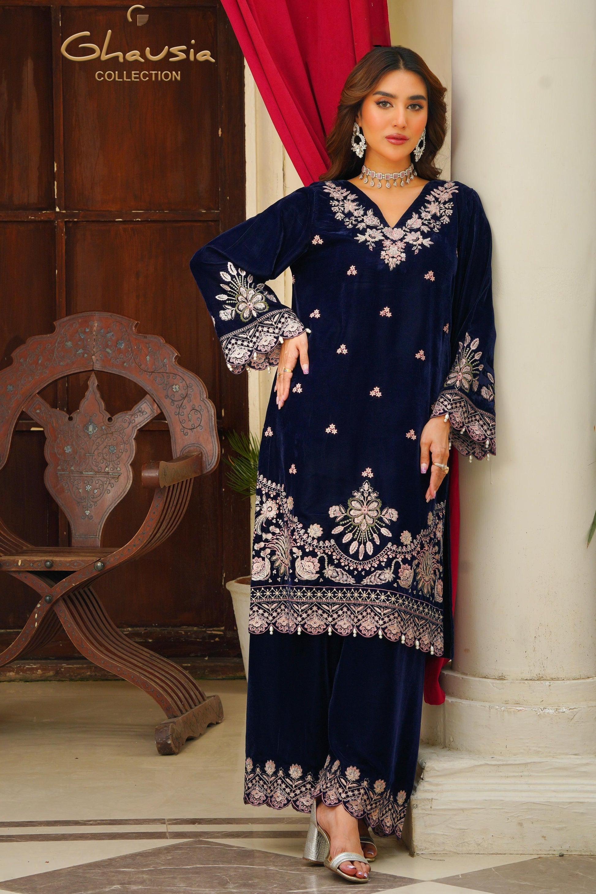 Velvet Embroidered 2p - G1894 - Ghausia Collection