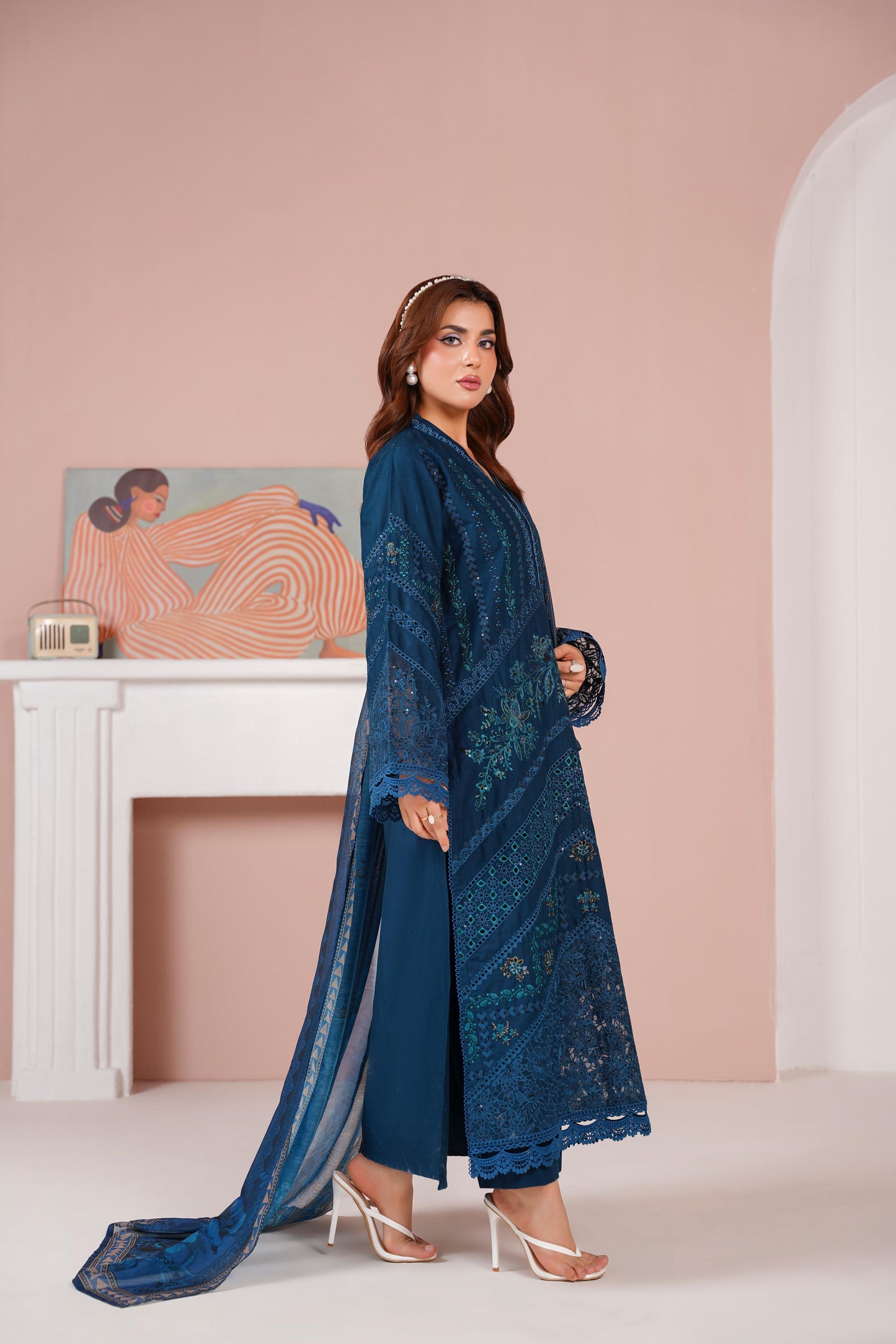 Embroidered Cambric Cotton 3pc