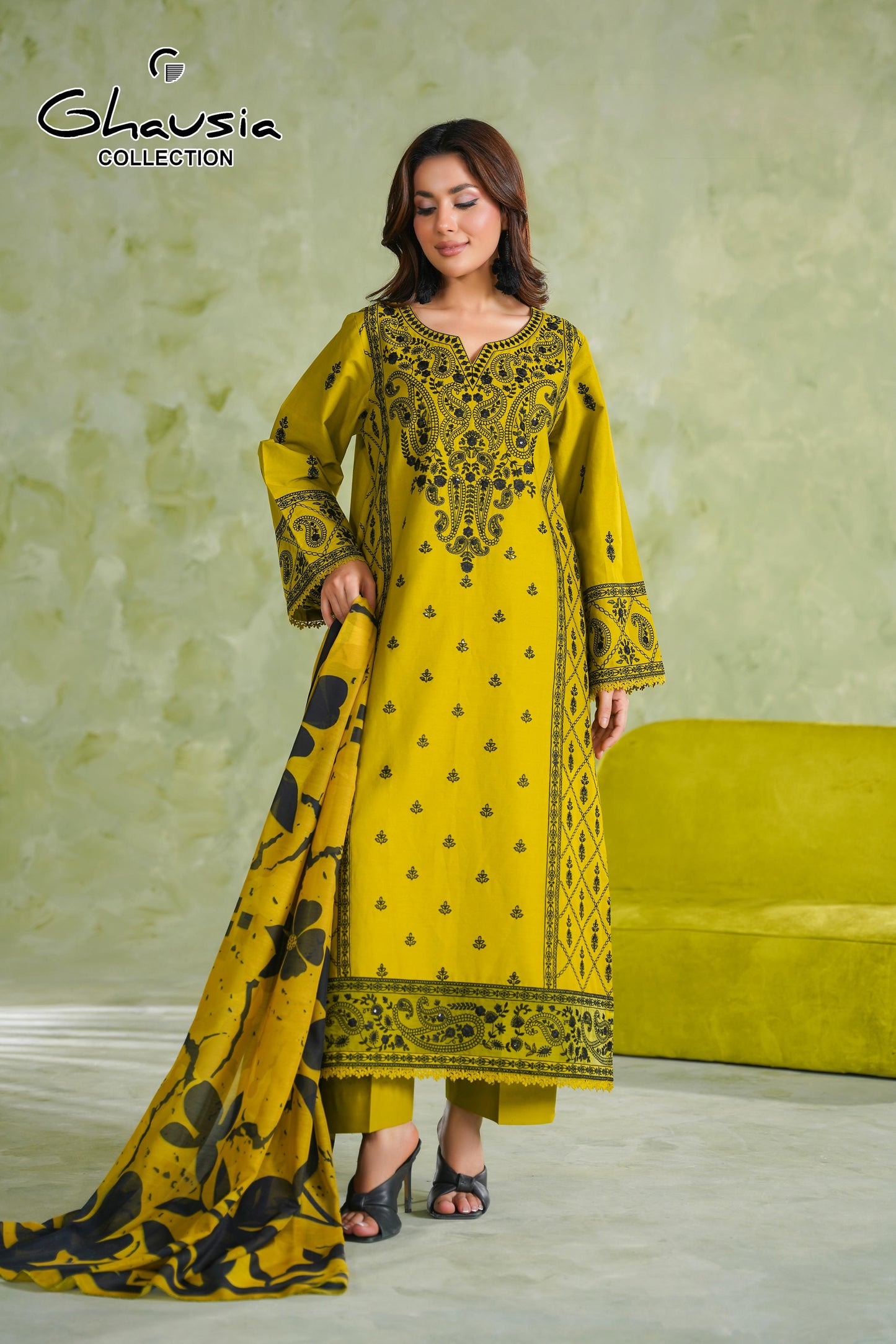 Embroidered Cambric Cotton 3pc