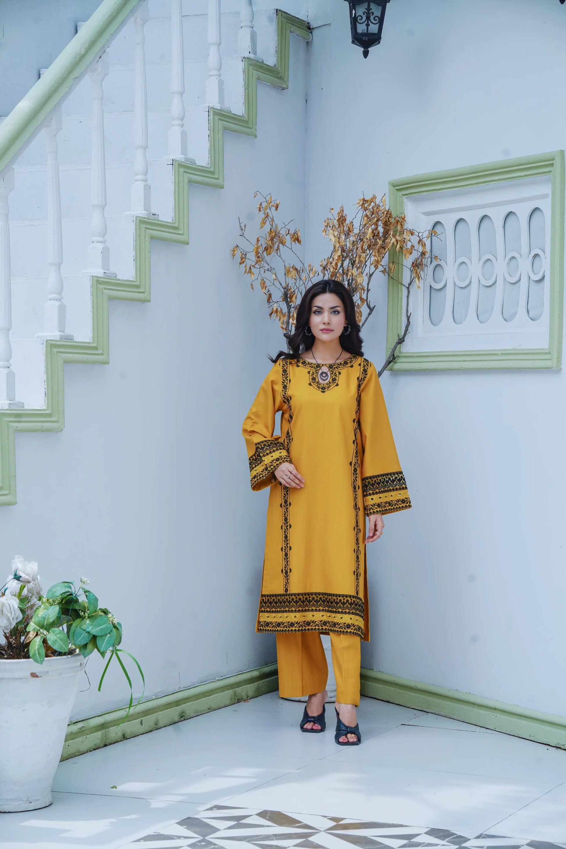 Embroidered Cambric Cotton 2pc ~ G1919 - Ghausia Collection